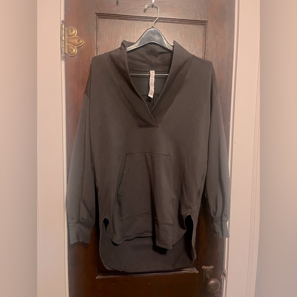 Lululemon Athletica V neck pullover sweatshirt 4
